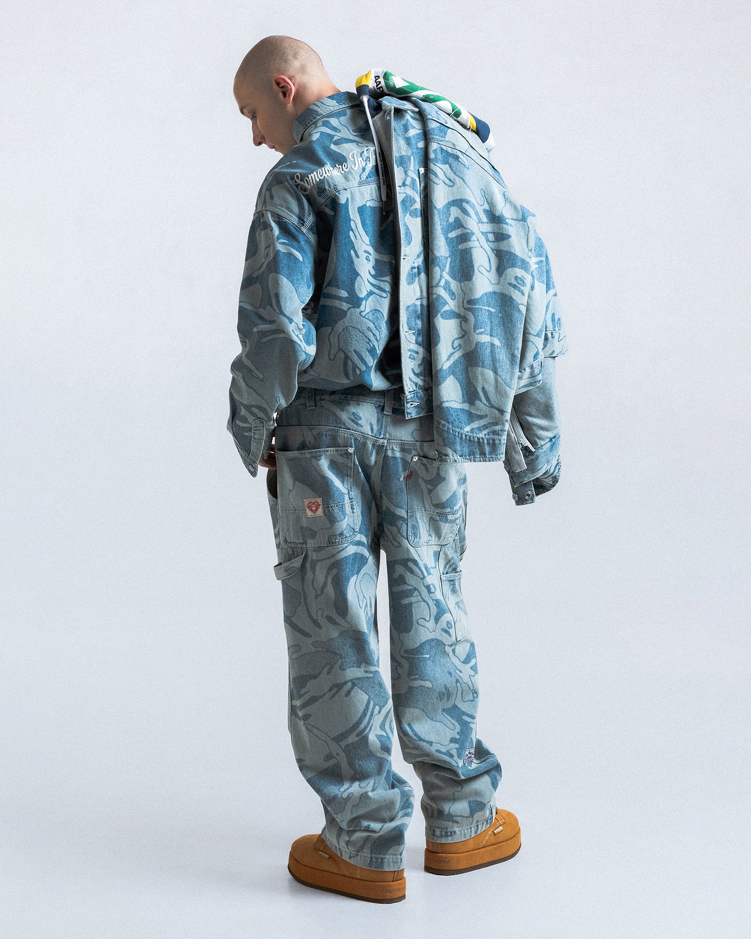 AAPEUNVS moonface hooded camo denim jacket