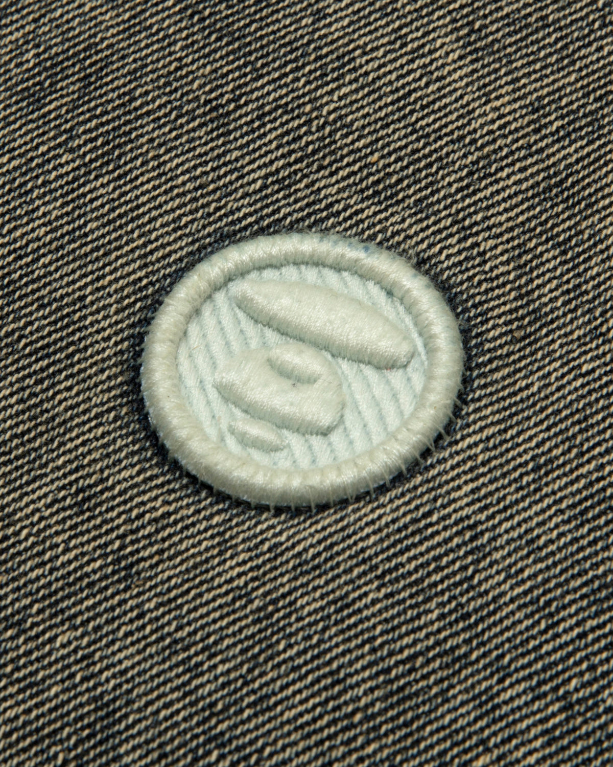AAPLJM7795XXRBLL-pdp-3.jpg