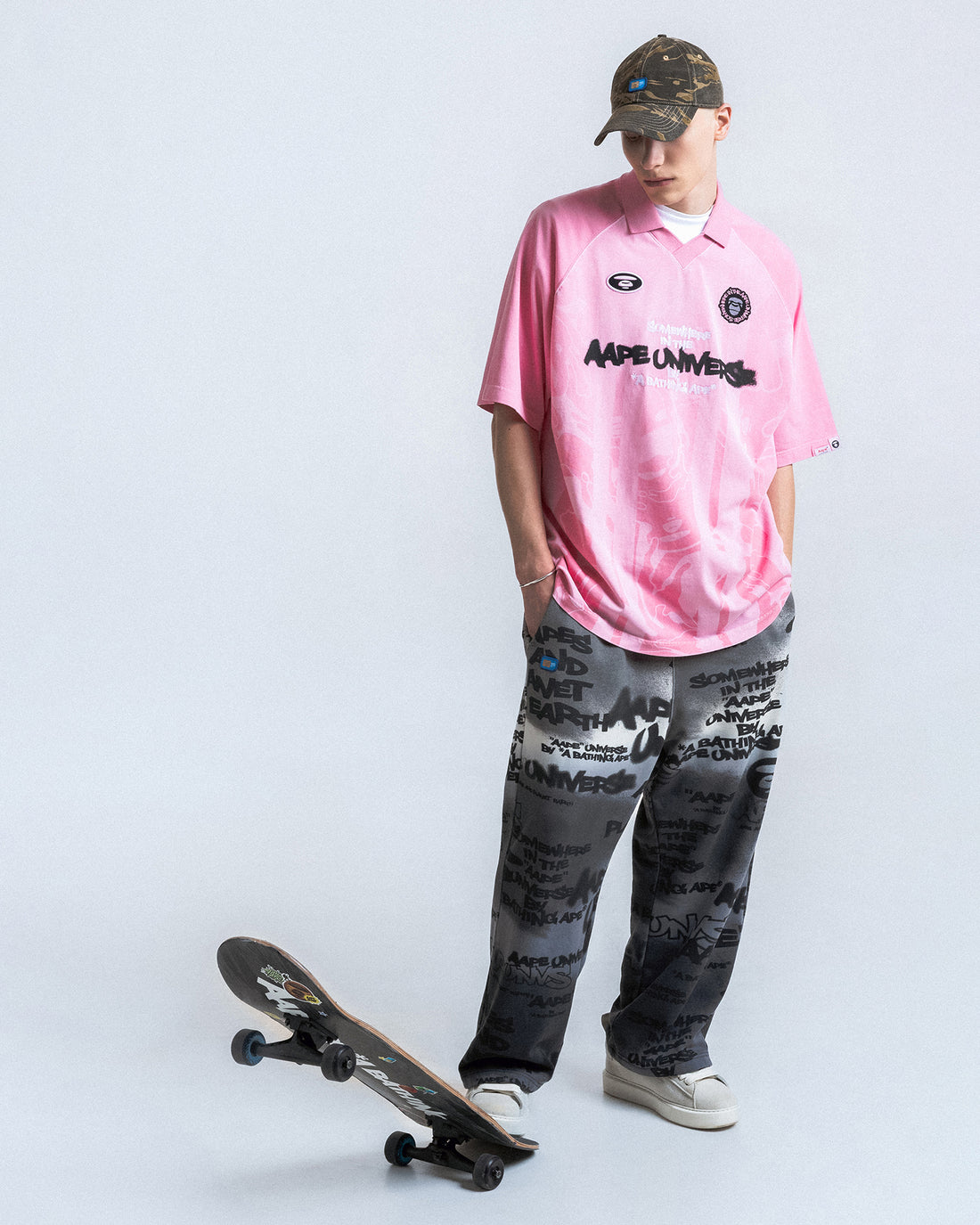 Pantalones deportivos graffiti AAPEUNVS