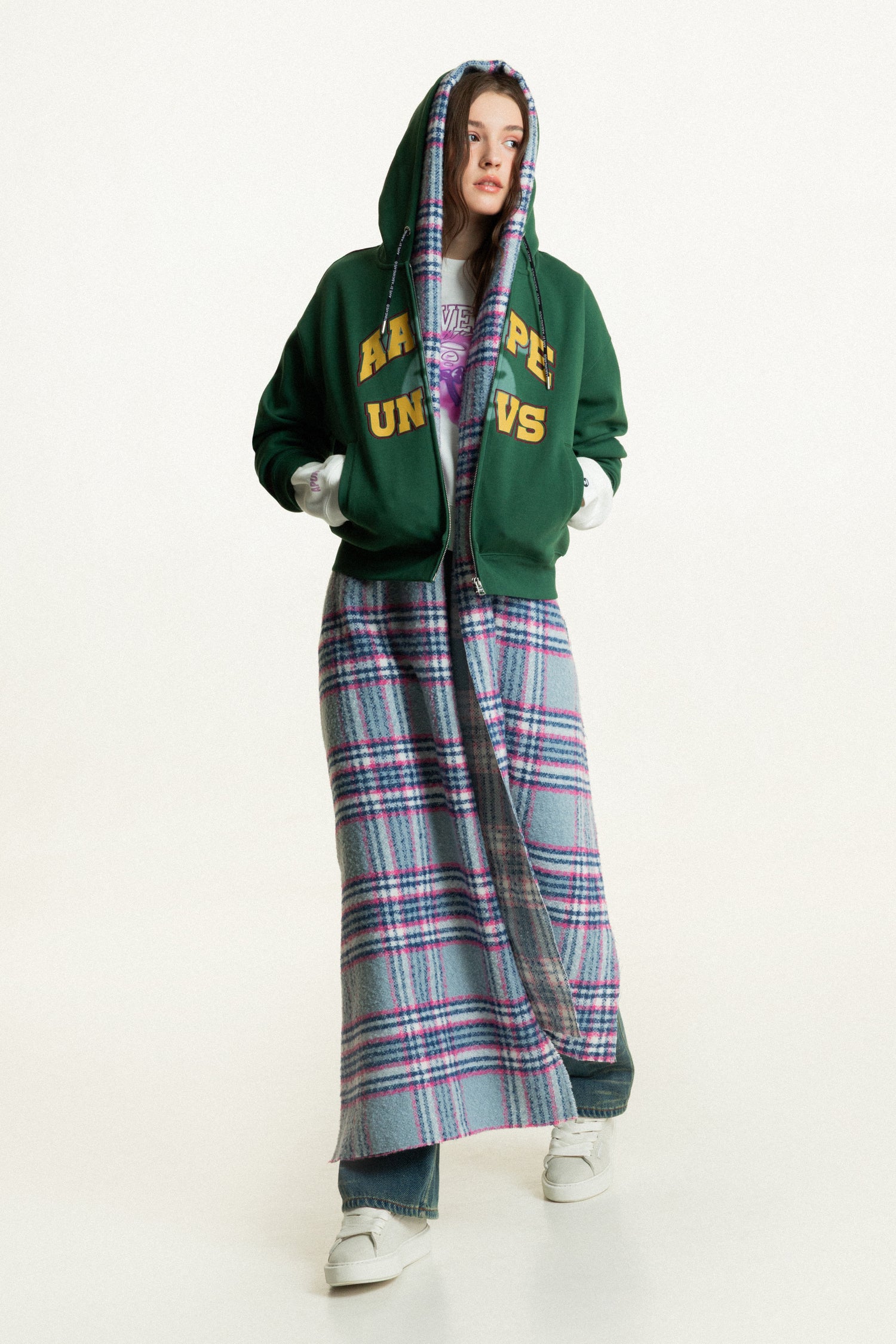 AAPEUNVS zip-up hoodie