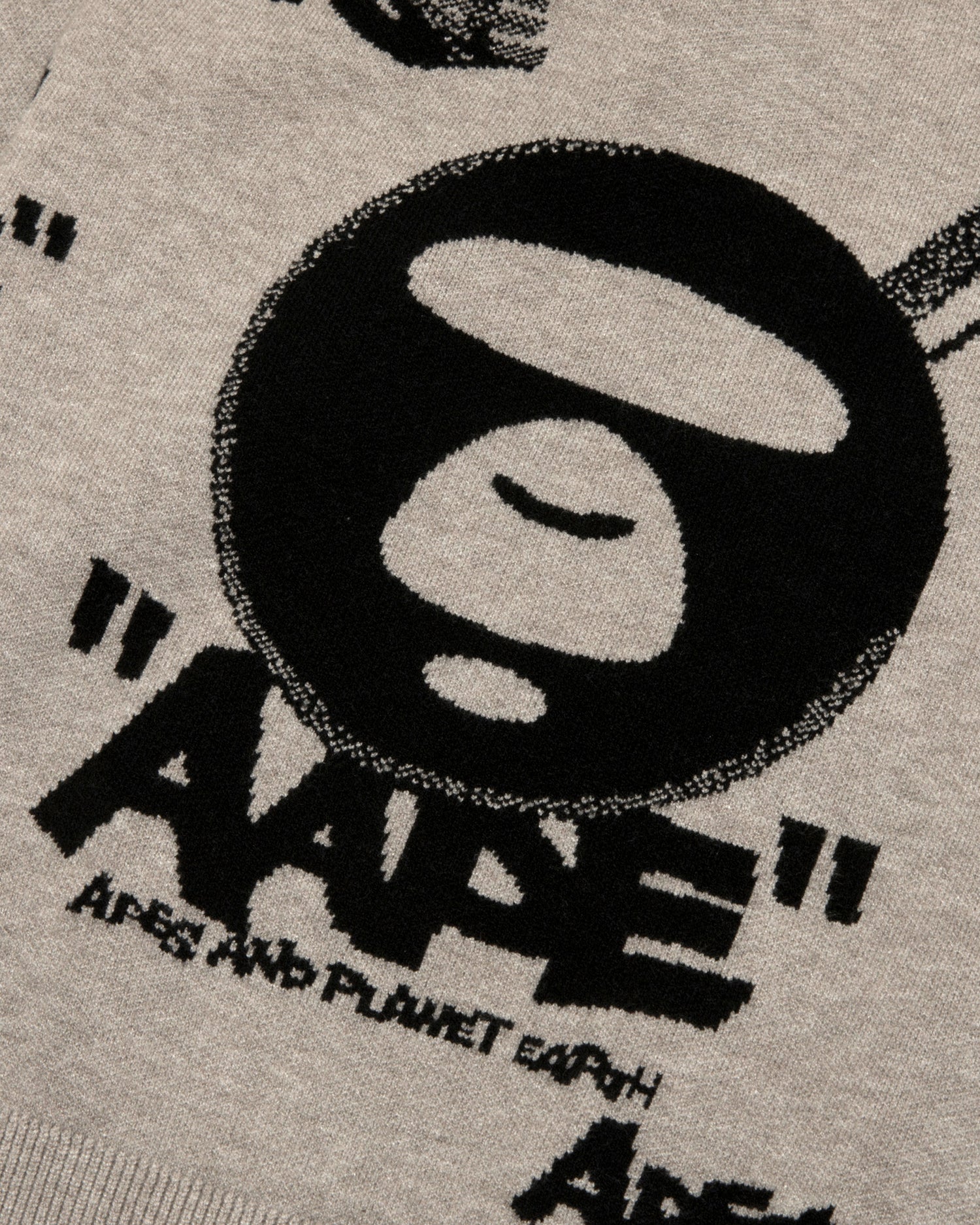 AAPE AAPEUNVS moonface crew neck sweater | Aape official website