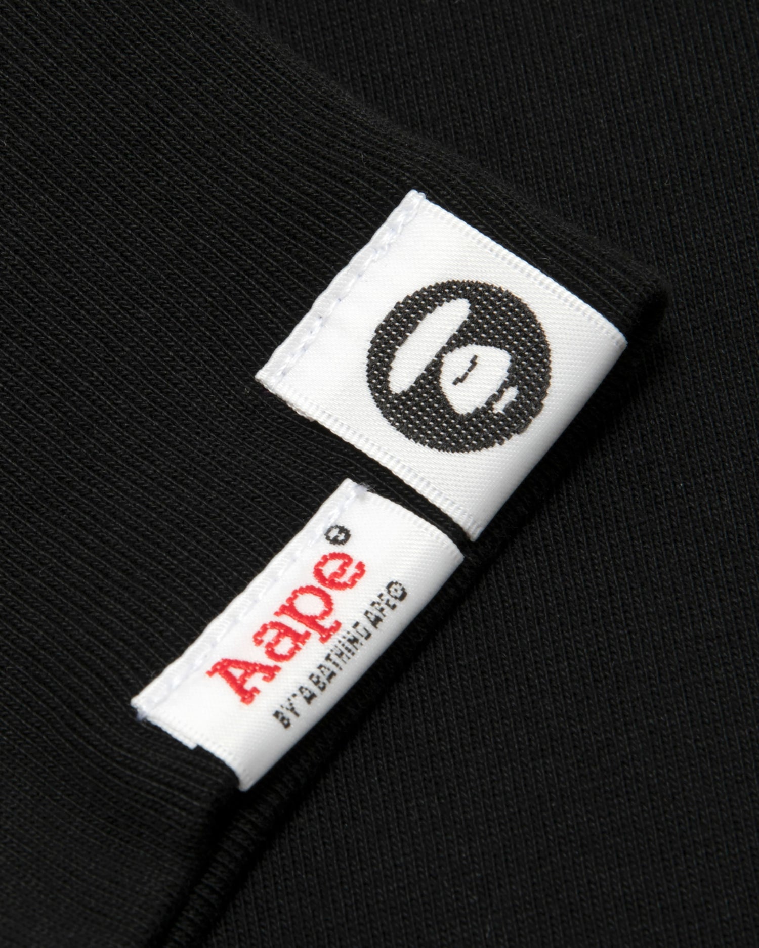 AAPLTM10026XRBKT-pdp-5.jpg